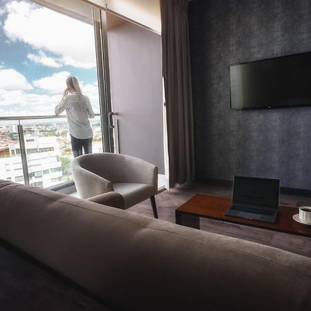 Urban Suites Apart Hotel Санта-Крус-де-ла-Сьерра Экстерьер фото