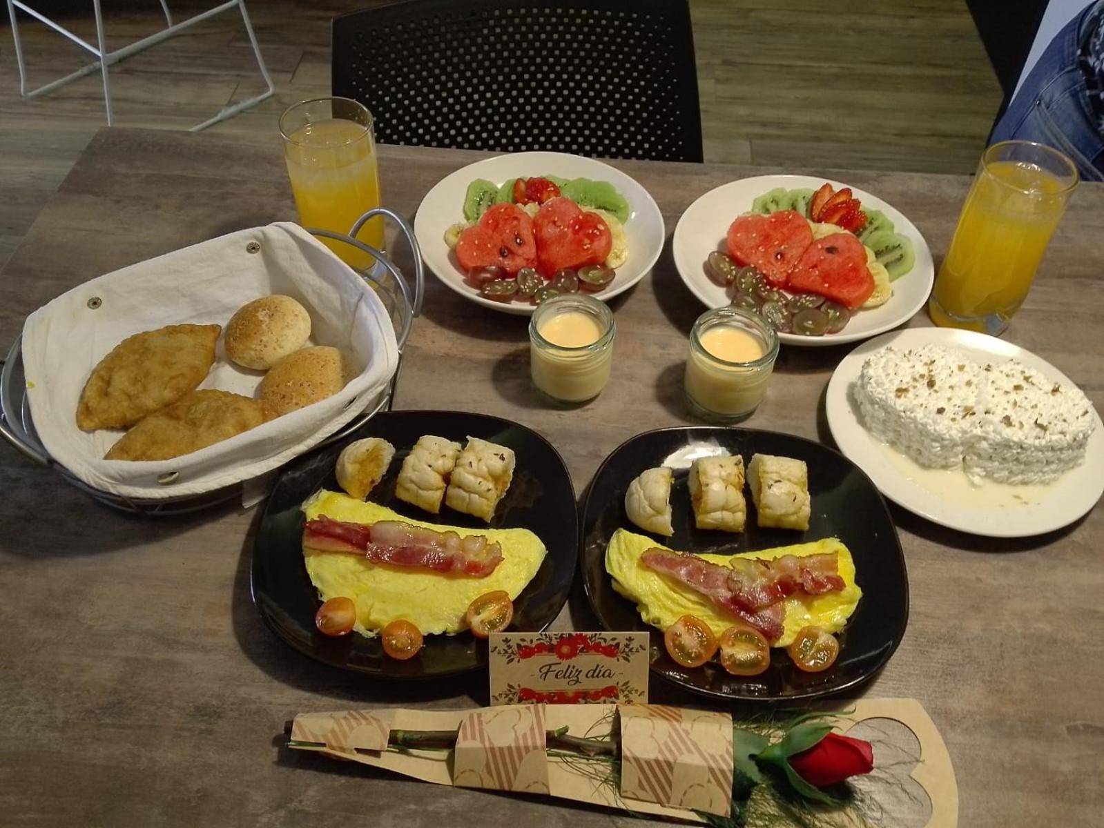 Urban Suites Apart Hotel Санта-Крус-де-ла-Сьерра Экстерьер фото