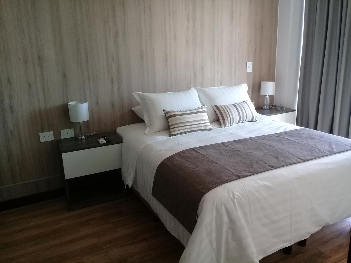 Urban Suites Apart Hotel Санта-Крус-де-ла-Сьерра Экстерьер фото