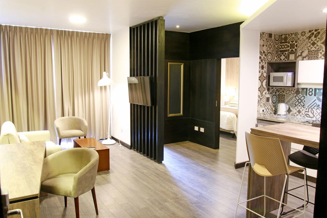 Urban Suites Apart Hotel Санта-Крус-де-ла-Сьерра Экстерьер фото