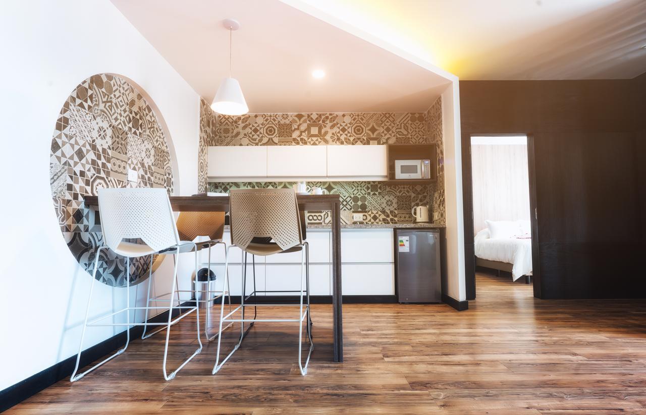 Urban Suites Apart Hotel Санта-Крус-де-ла-Сьерра Экстерьер фото