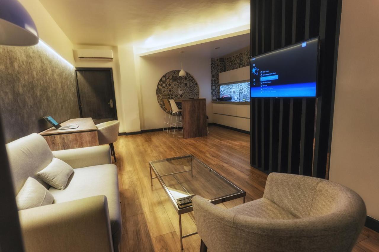 Urban Suites Apart Hotel Санта-Крус-де-ла-Сьерра Экстерьер фото